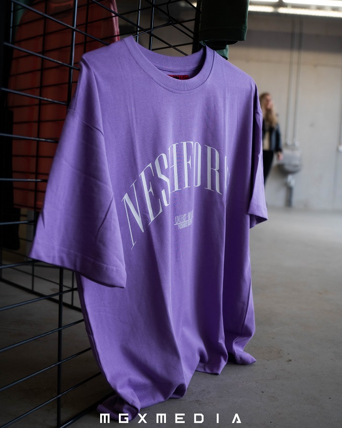Essential Tshirt purple